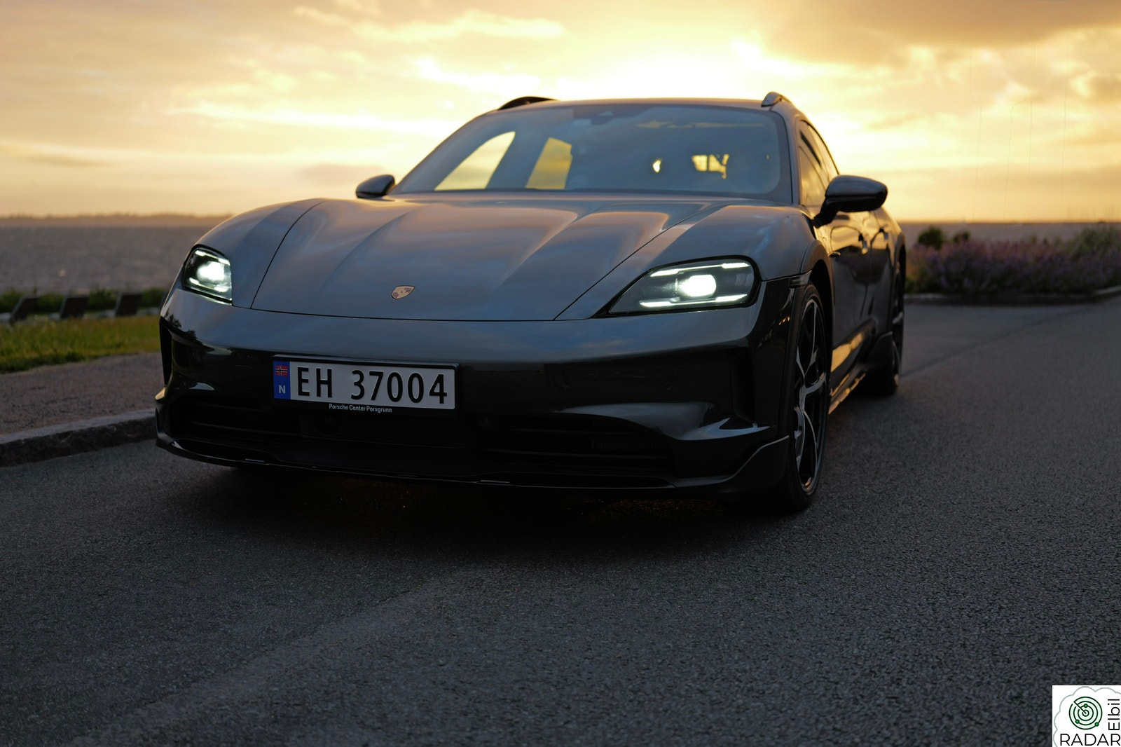 PORSCHE Taycan 4 Cross Turismo