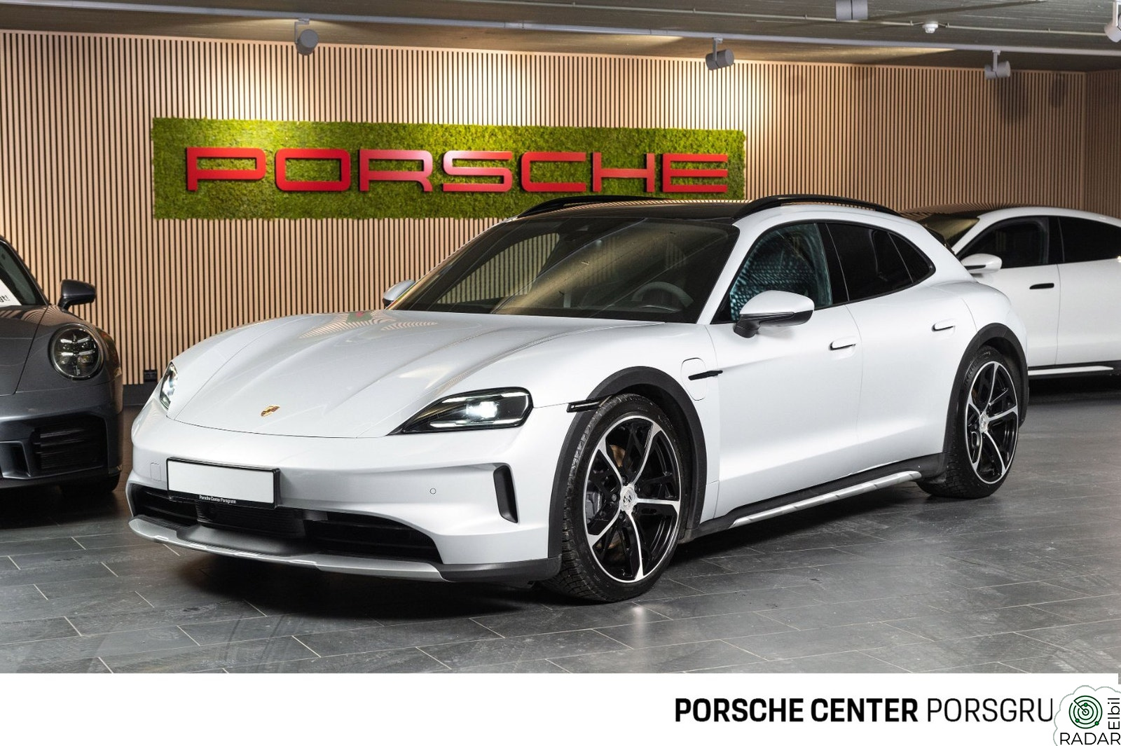 PORSCHE Taycan 4 4 Cross Turismo 18vei/Pepita/SportChrono