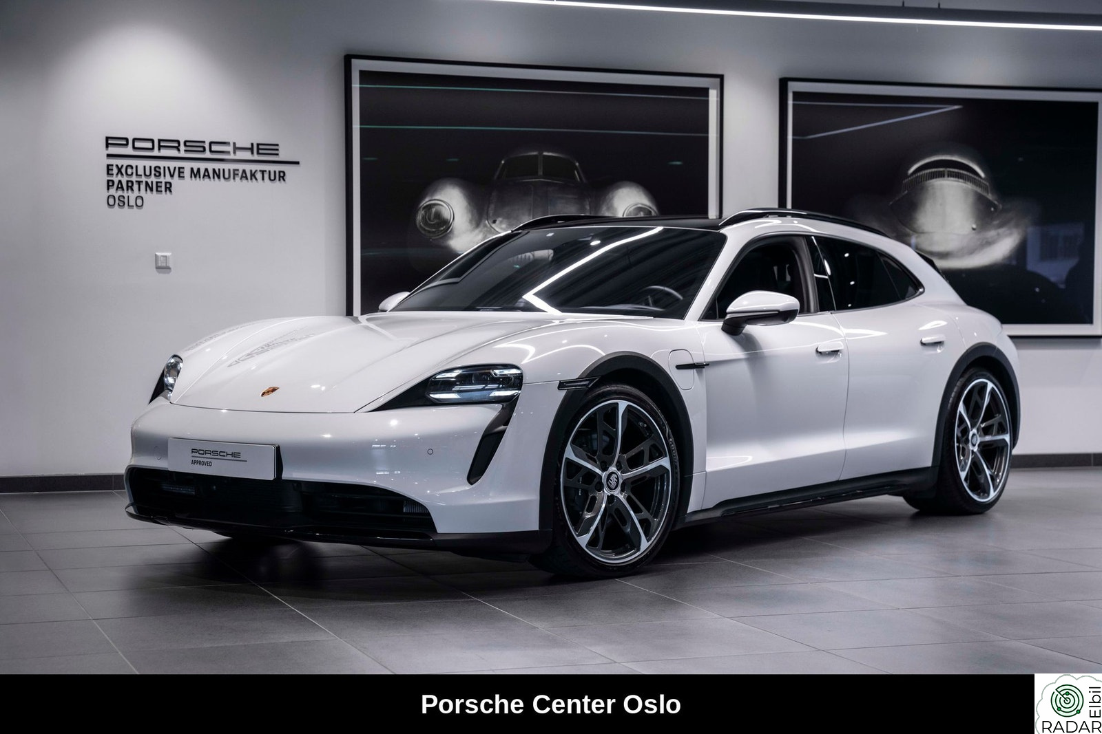 PORSCHE Taycan 4 Cross Turismo|Chrono|Matrix|18-veis|BOSE|Pano|Rails+++