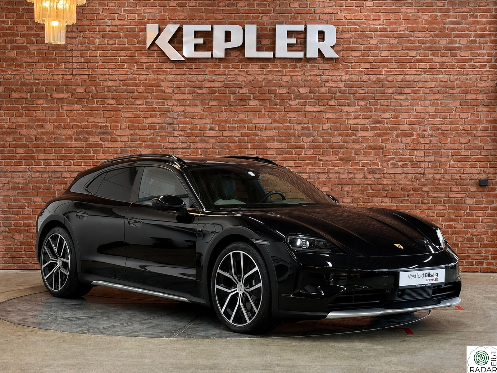 PORSCHE Taycan 4 Facelift, Utvidet skinn, 18veis, Bose, Panorama, 21"
