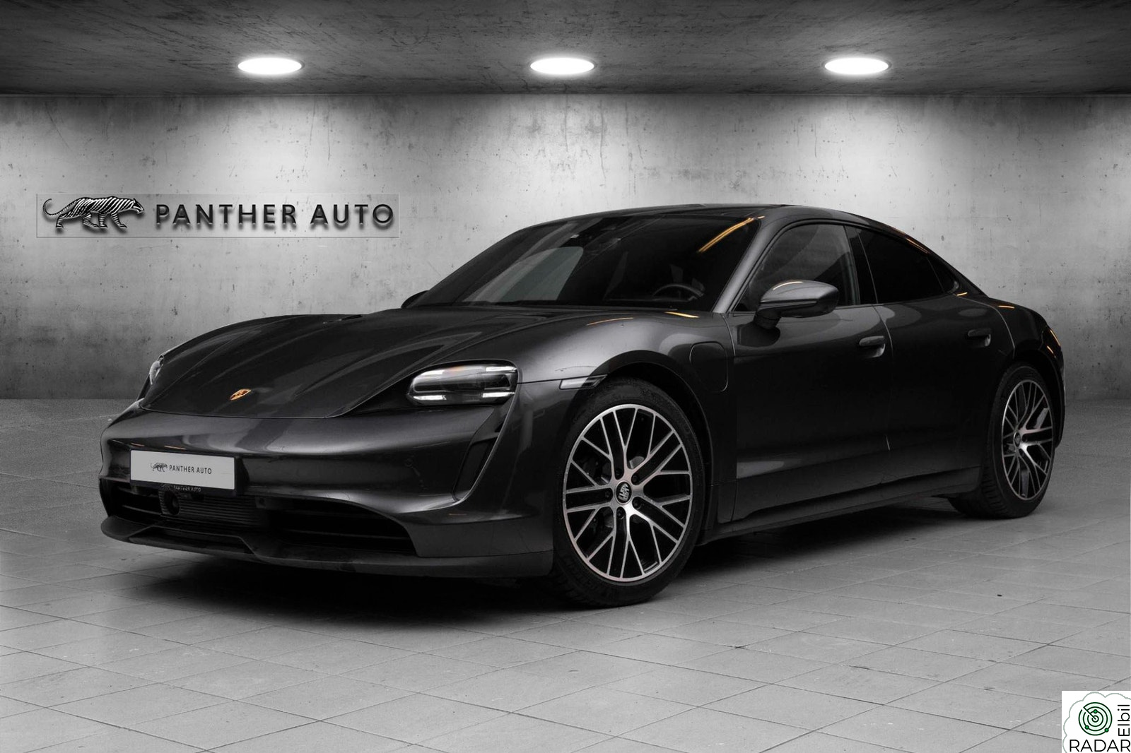 PORSCHE Taycan Panorama | ACC | 360° | PASM | Varmepumpe