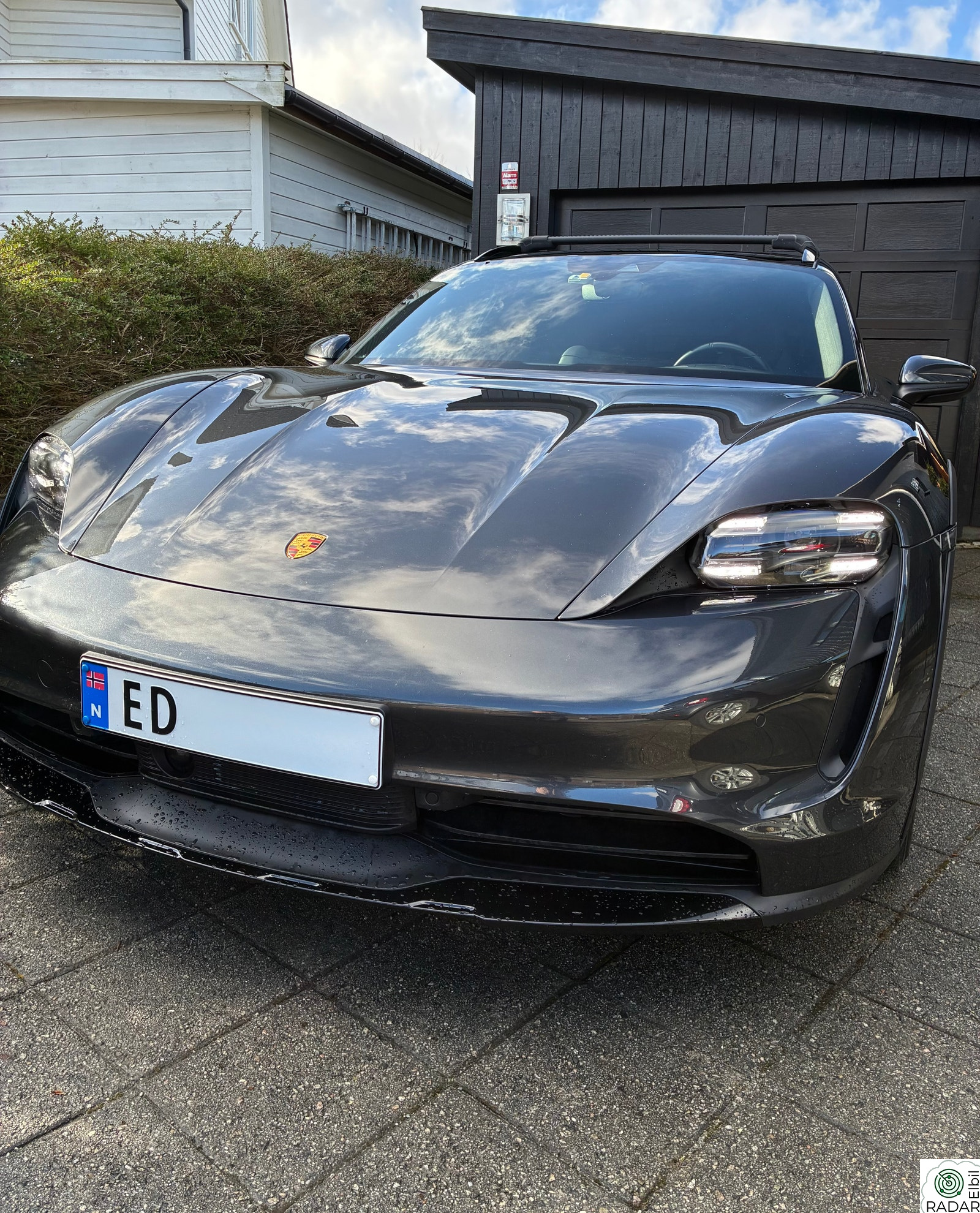 PORSCHE Taycan 4 S.Chrono/Pano/V.pumpe/Luft/C.access/P.skjerm/Bose/Norsk