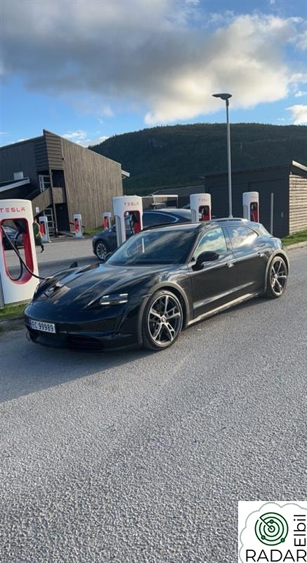 PORSCHE Taycan 4 //Pano//Bose//Skinn//Sound//21» alu//