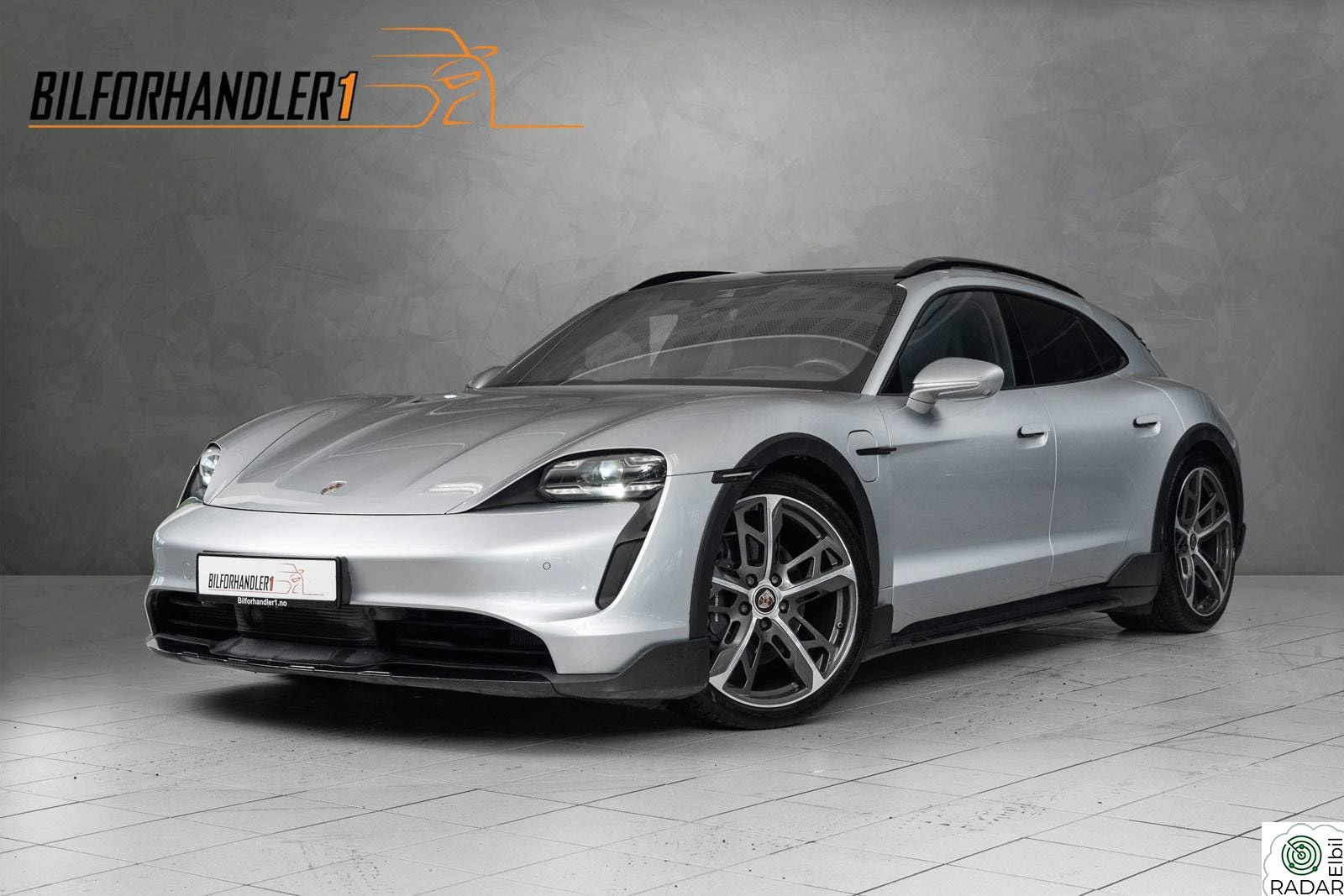 PORSCHE Taycan 4 4 Panorama/Bose/Acc/Head-up/360 kamera/Matrix/21"