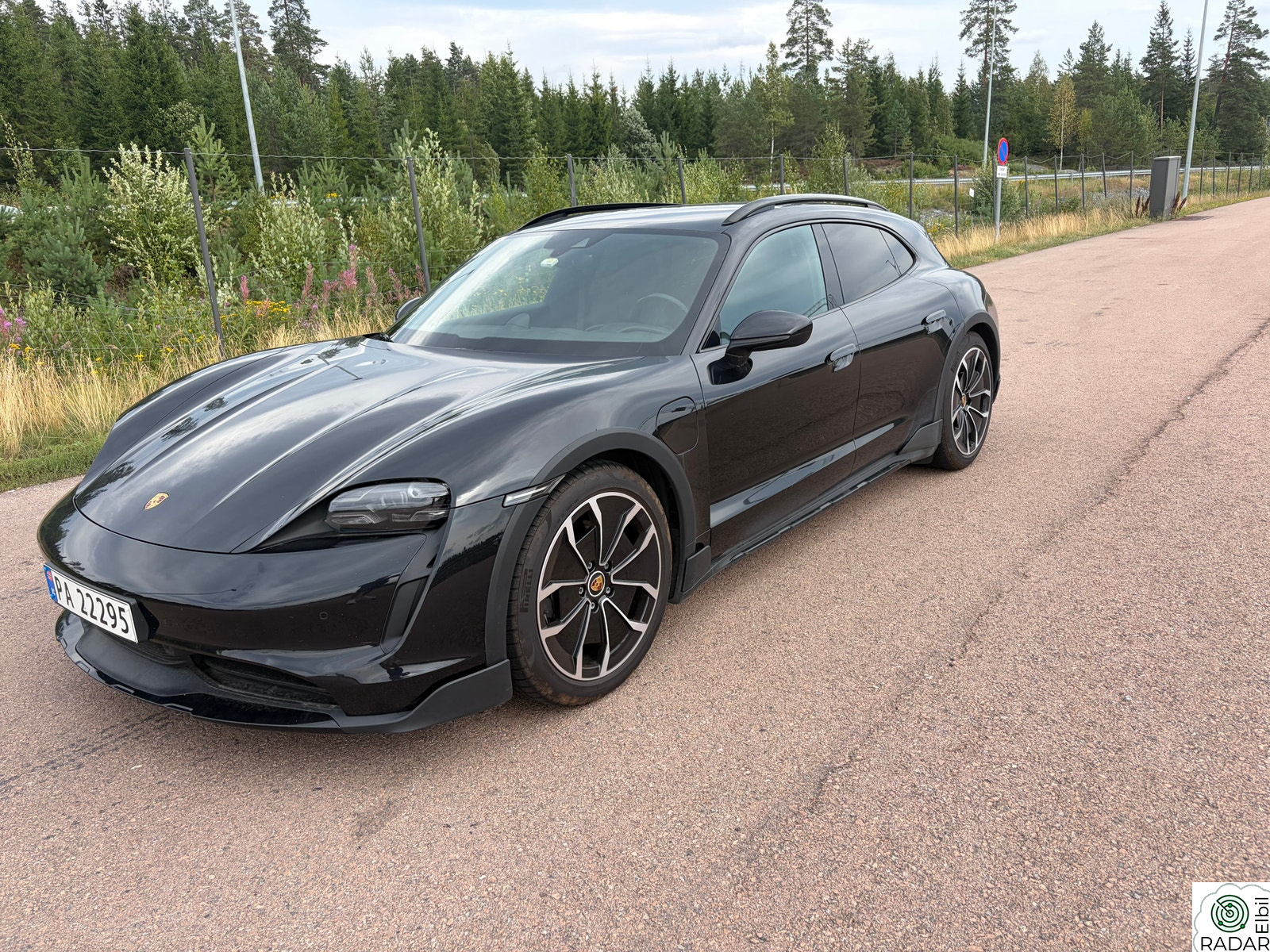 PORSCHE Taycan 4 4 Cross Turismo