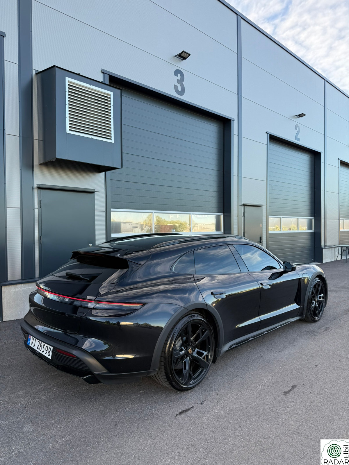 PORSCHE Taycan 4 4 ACC SP.Chrono 18Veis Bose Ambient