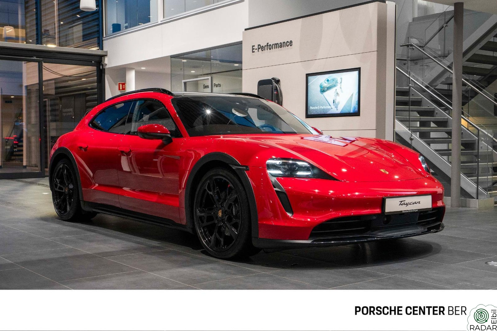 PORSCHE Taycan 4 4 Cross Turismo /BOSE/R.Axle/21''/Matrix/18ve