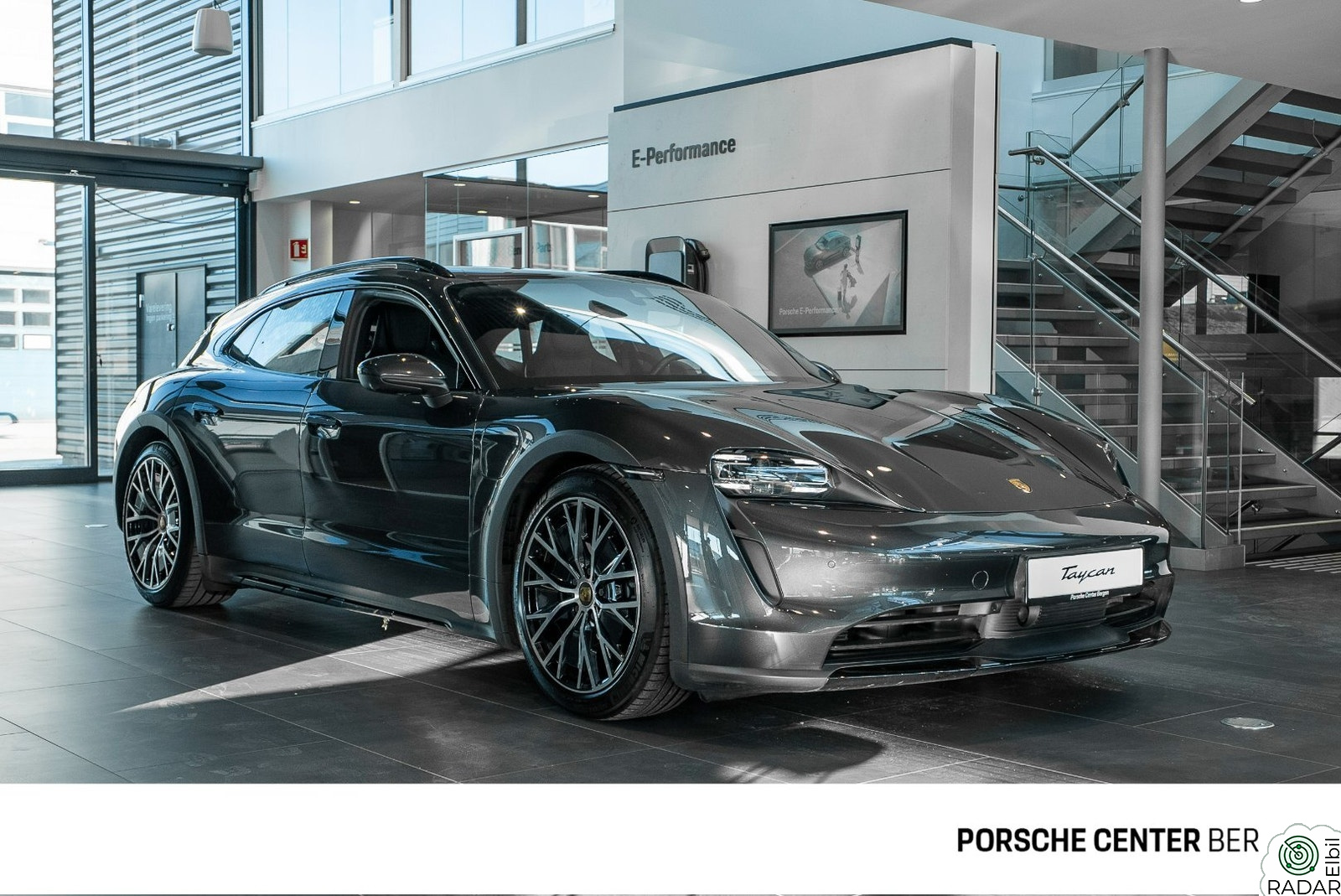 PORSCHE Taycan 4 4 Cross Turismo/18-way/Sport Chrono