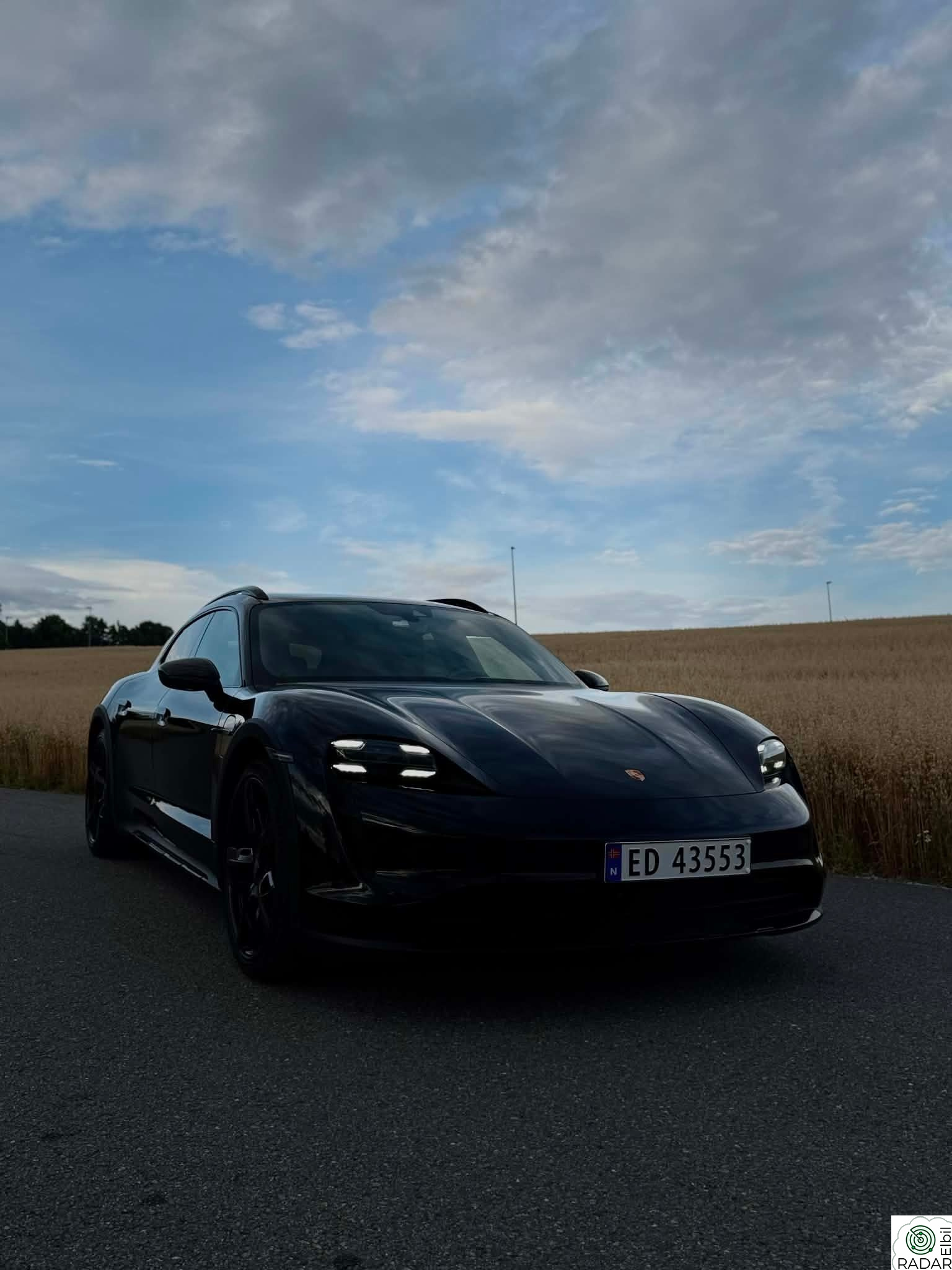 PORSCHE Taycan 4 4 Cross Turismo