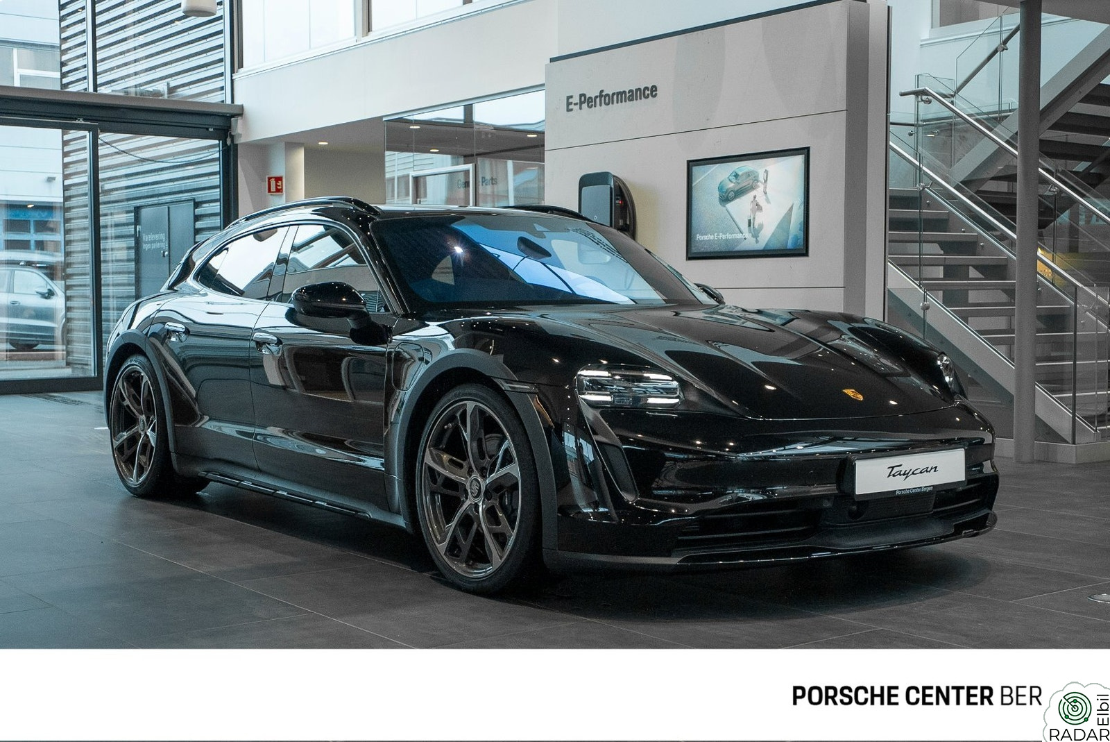 PORSCHE Taycan 4 4 Cross Turismo/18-way/BOSE®/360-cam/Sport Chrono