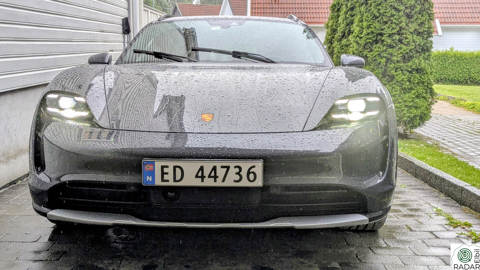 PORSCHE Taycan 4 4 Cross Turismo