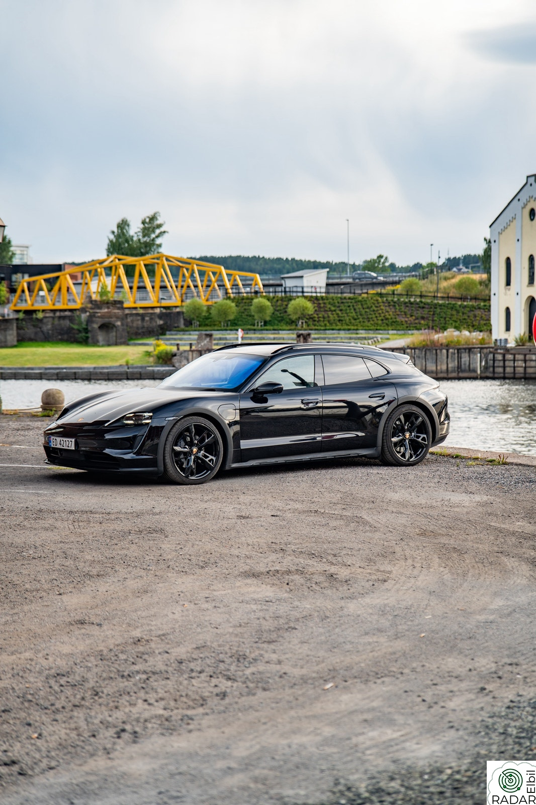PORSCHE Taycan 4 4 Cross Turismo