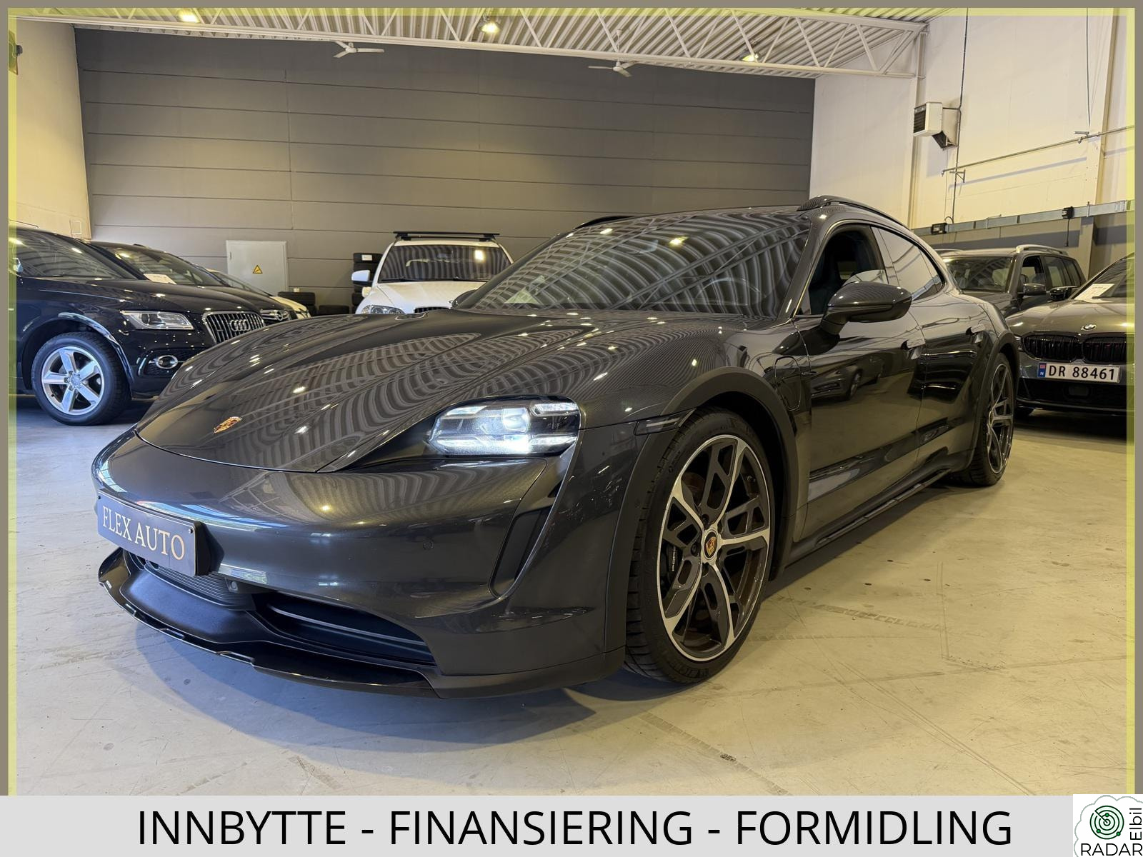 PORSCHE Taycan 4 Cross Turismo|S.Chrono|PASM|PDLS|Matrix |ACC|BOSE|18.V