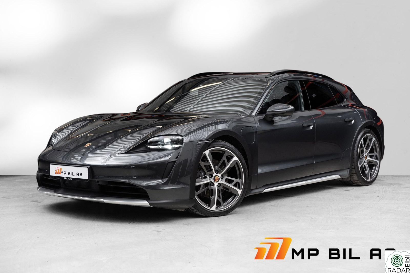 PORSCHE Taycan 4 Skinn/18v/Matrix/S.Chrono/Pano/ACC/Kam/HUD/Bose/21"