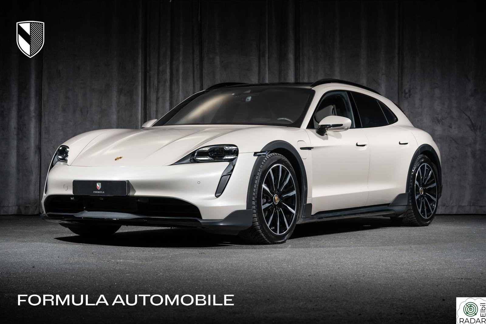 PORSCHE Taycan 4 4 Bakstyring, 18-Veis, Head-Up, Passasjerskjerm