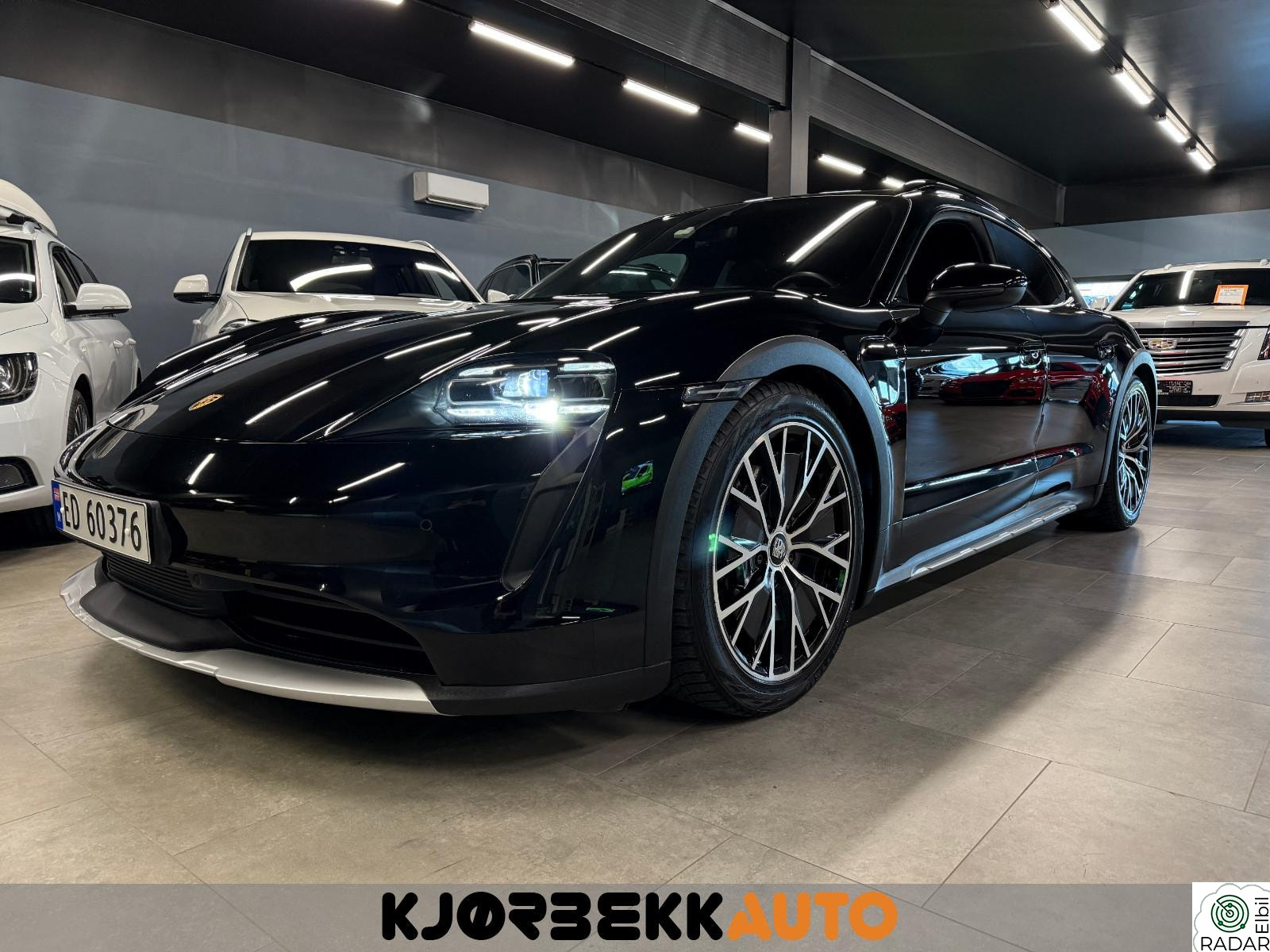 PORSCHE Taycan 4 4/ACC/PANO/NAF/GODT IVERETATT/AMBIENT/S+V++