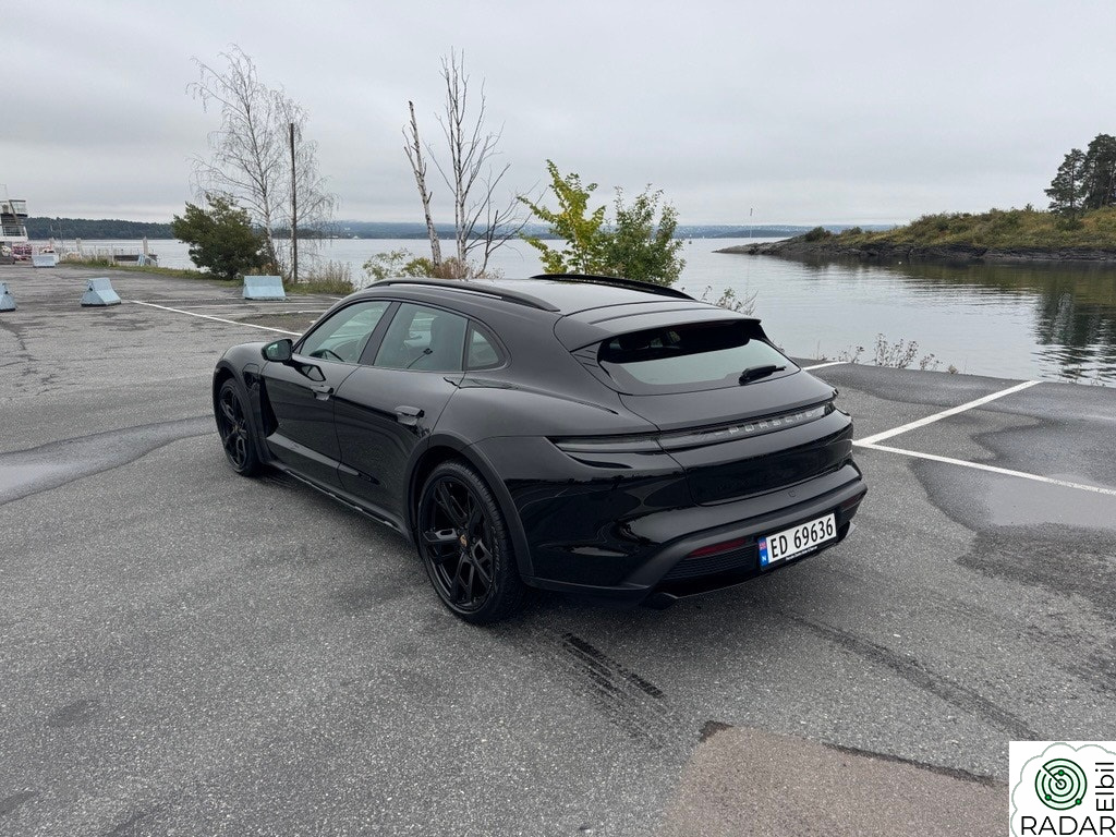 PORSCHE Taycan 4 4 Cross Turismo