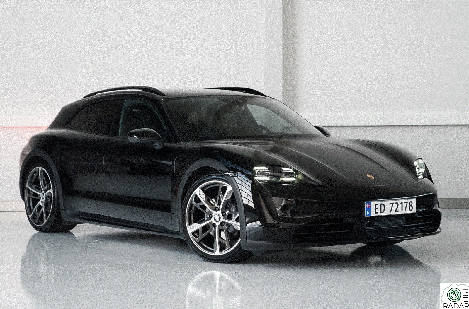 PORSCHE Taycan 4 4 Cross Turismo 'norsk bil' vi tar innbytte!