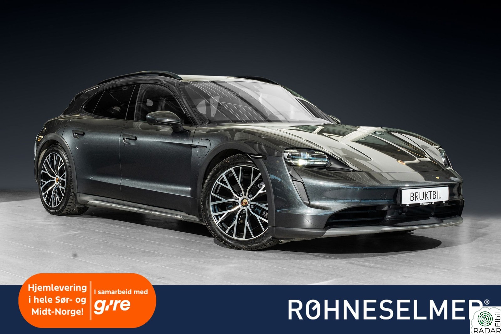 PORSCHE Taycan 4 BOSE | RearAx | Sp.Chrono | Pano | V.pumpe | ACC | 360