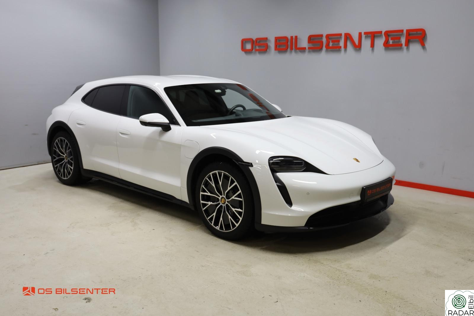 PORSCHE Taycan 4 Sport Chrono, HUD,Komfortseter,BOSE,ACC,Bakselstyring