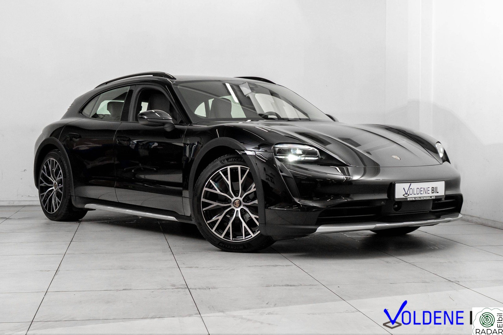 PORSCHE Taycan 4 FRI FRAKT - PDLS+ - Bose - 14veis - Pano - ACC - Luft