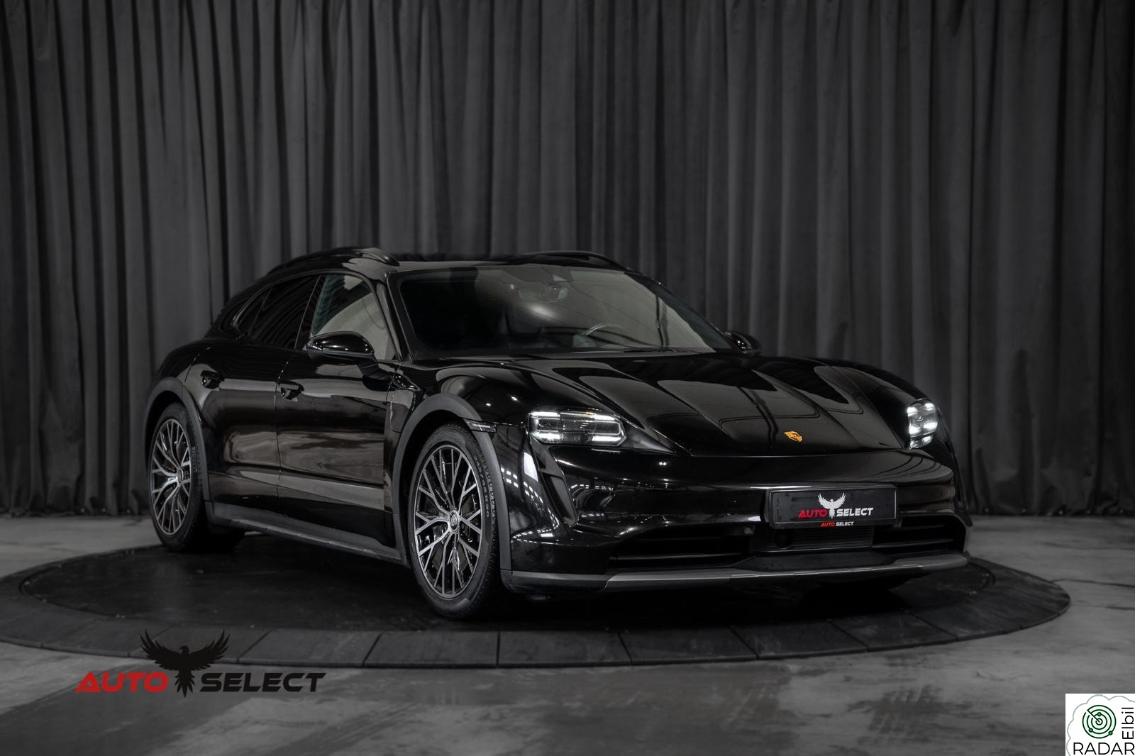 PORSCHE Taycan 4 CT/ACC/Chrono/Pass-Skjerm/BOSE/Pano/18-Veis/PDLS+/PSP