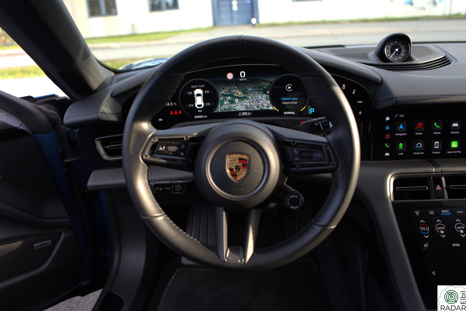 PORSCHE Taycan 4 4 Cross Turismo