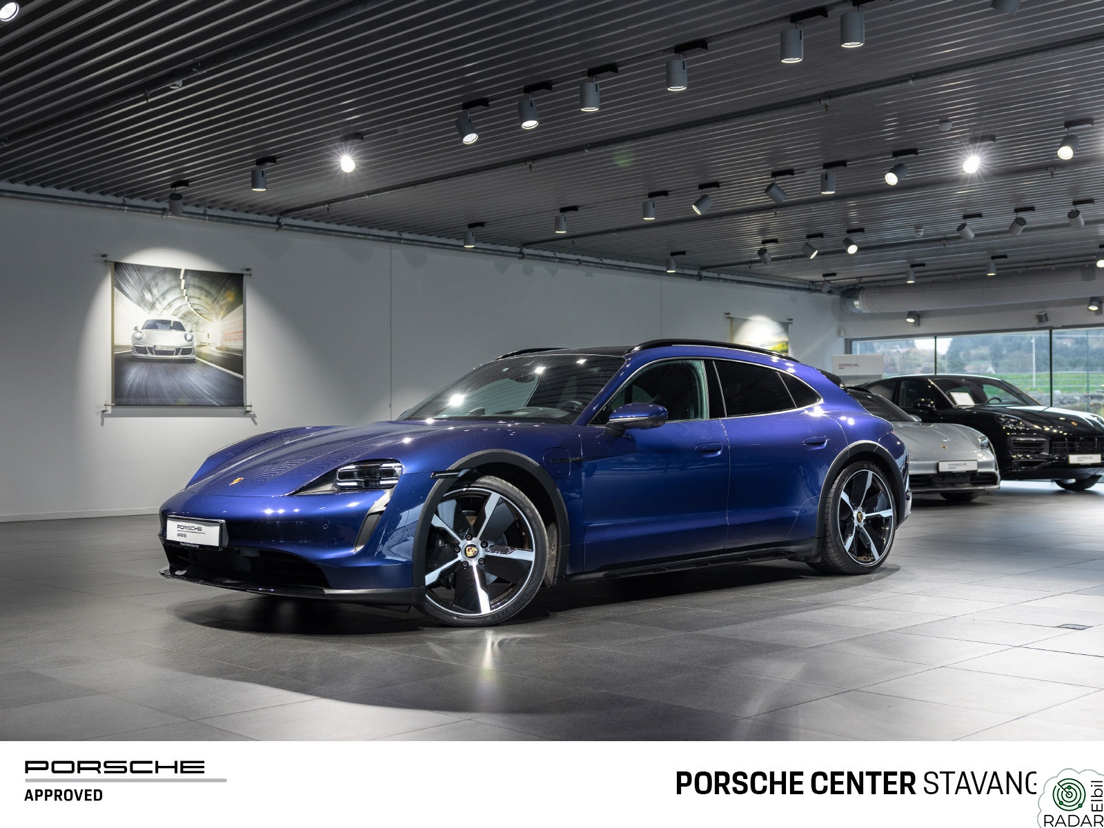 PORSCHE Taycan 4 4 Cross Turismo |Burmester®|Passenger Display |Chrono |