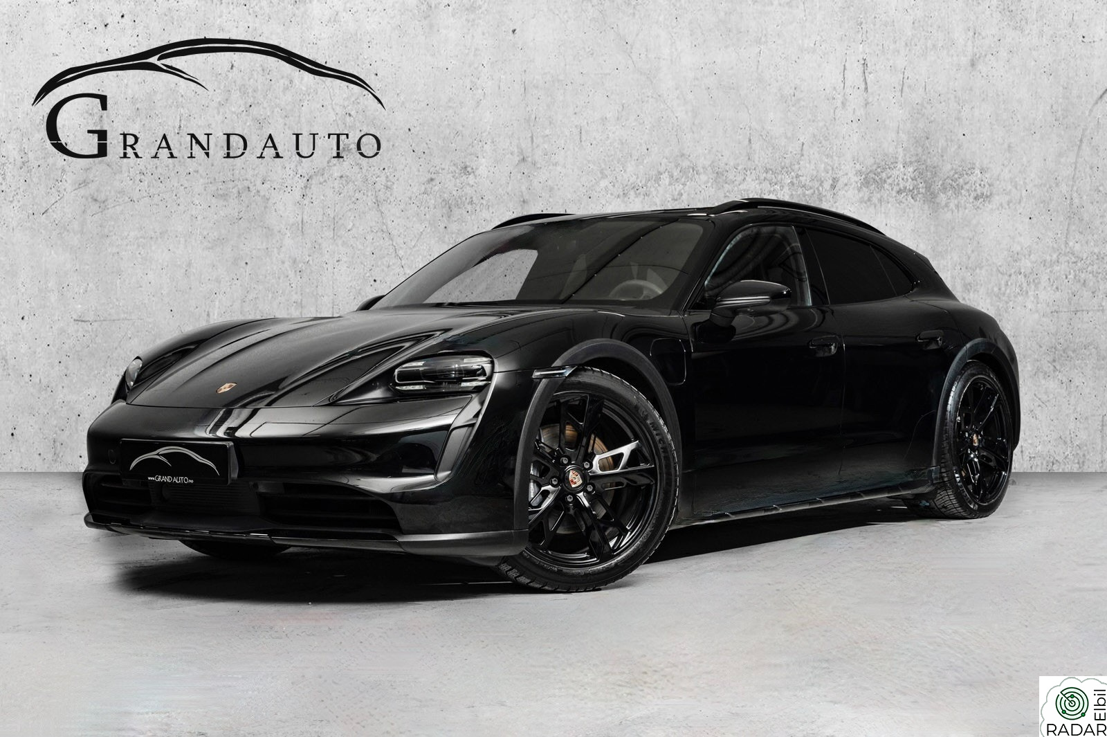 PORSCHE Taycan 4 4 18-VEIS SPORT CHRONO PANO - GARANTI TIL JULI 2027!