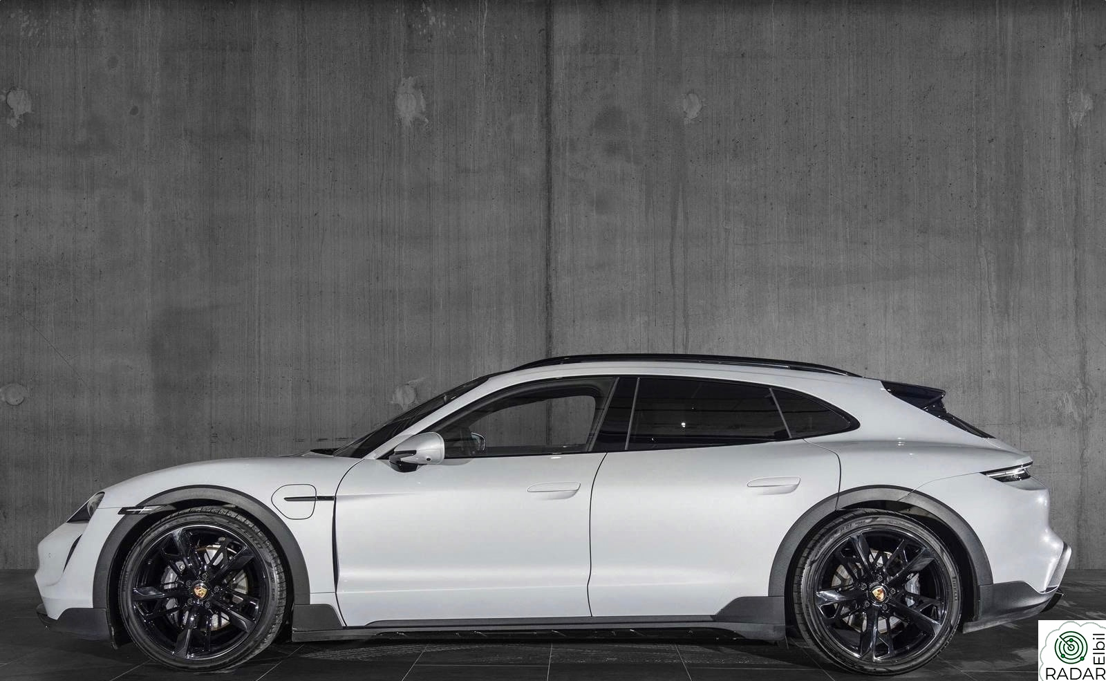 PORSCHE Taycan 4 Sjekk utstyrnivå! Nightvision, 21+ 20" Rear ax.+++