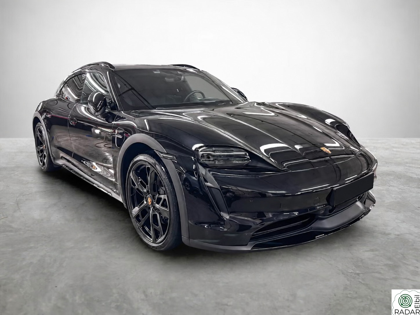 PORSCHE Taycan 4 Godt utstyrt | Lav km | Bose | 18-veis | Nylig service