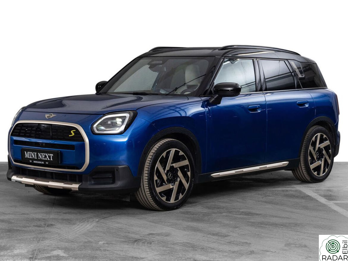 MINI Countryman SE ALL4 SE ALL4 Favoured Trim Package XL + V-hjul
