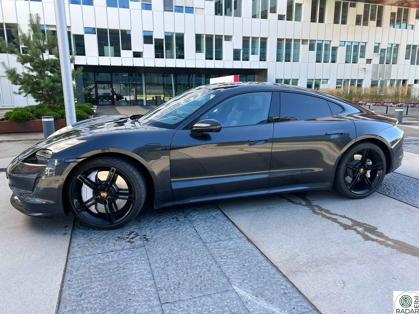 PORSCHE Taycan Turbo Fullspekket TURBO - en eier!