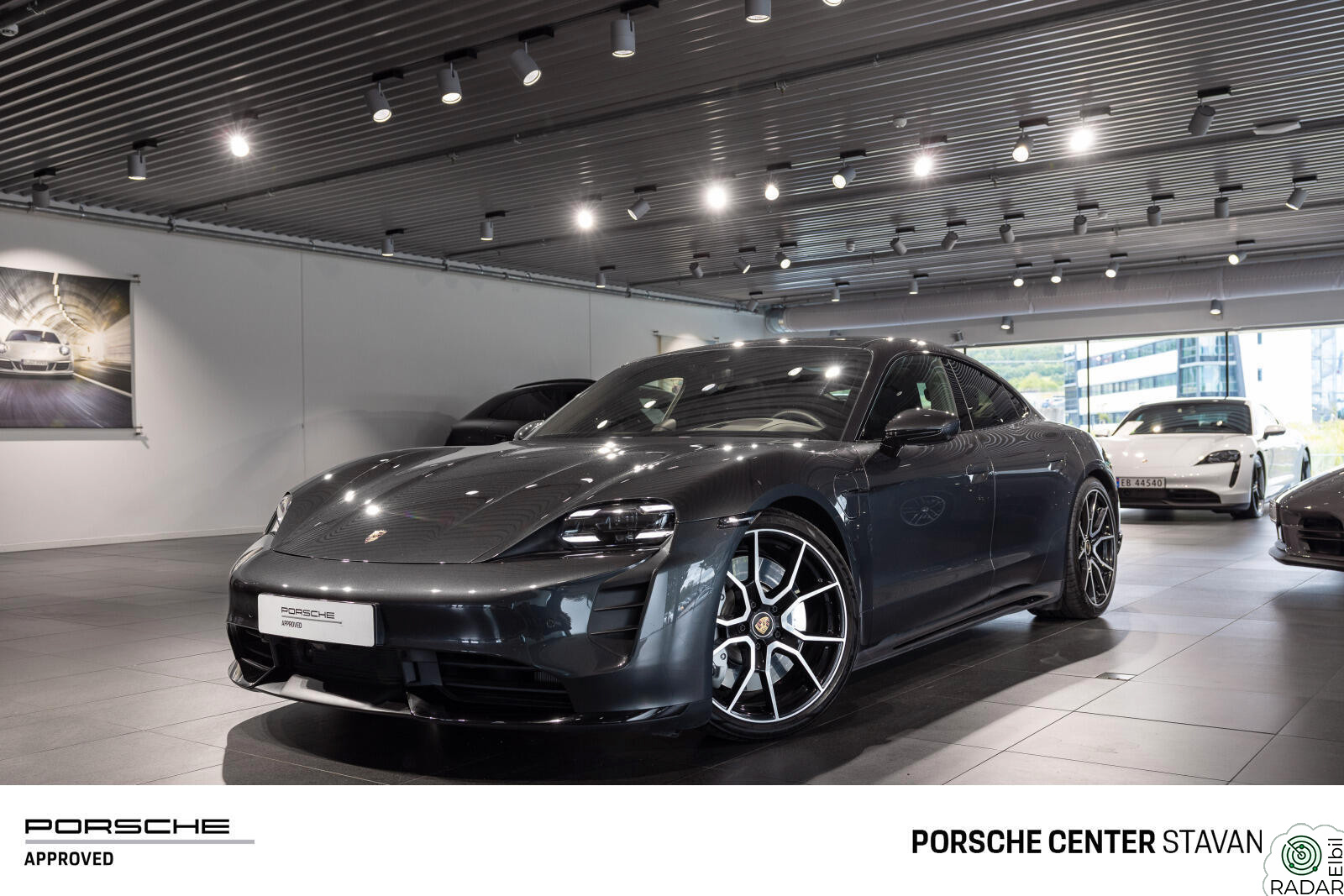 PORSCHE Taycan Turbo Turbo 680hk / S.Chrono / PTV Plus / Rear-Axle / Matrix