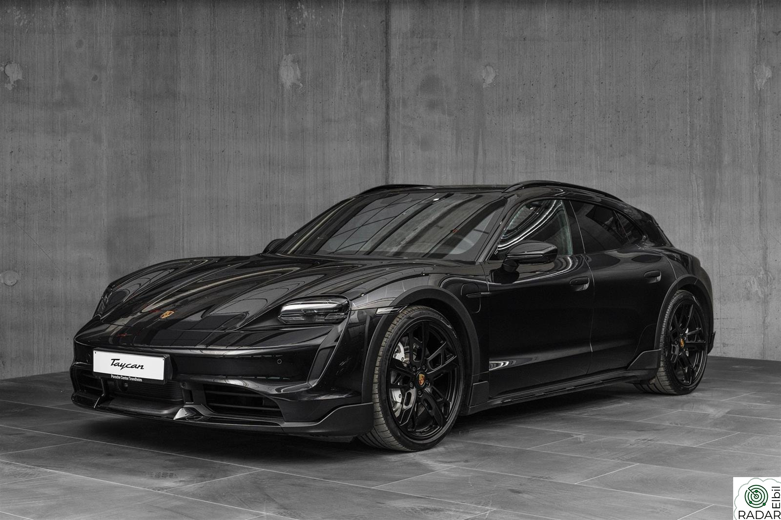 PORSCHE Taycan Turbo TURBO Sjekk denne! Topp utstyrt med Lav km!!