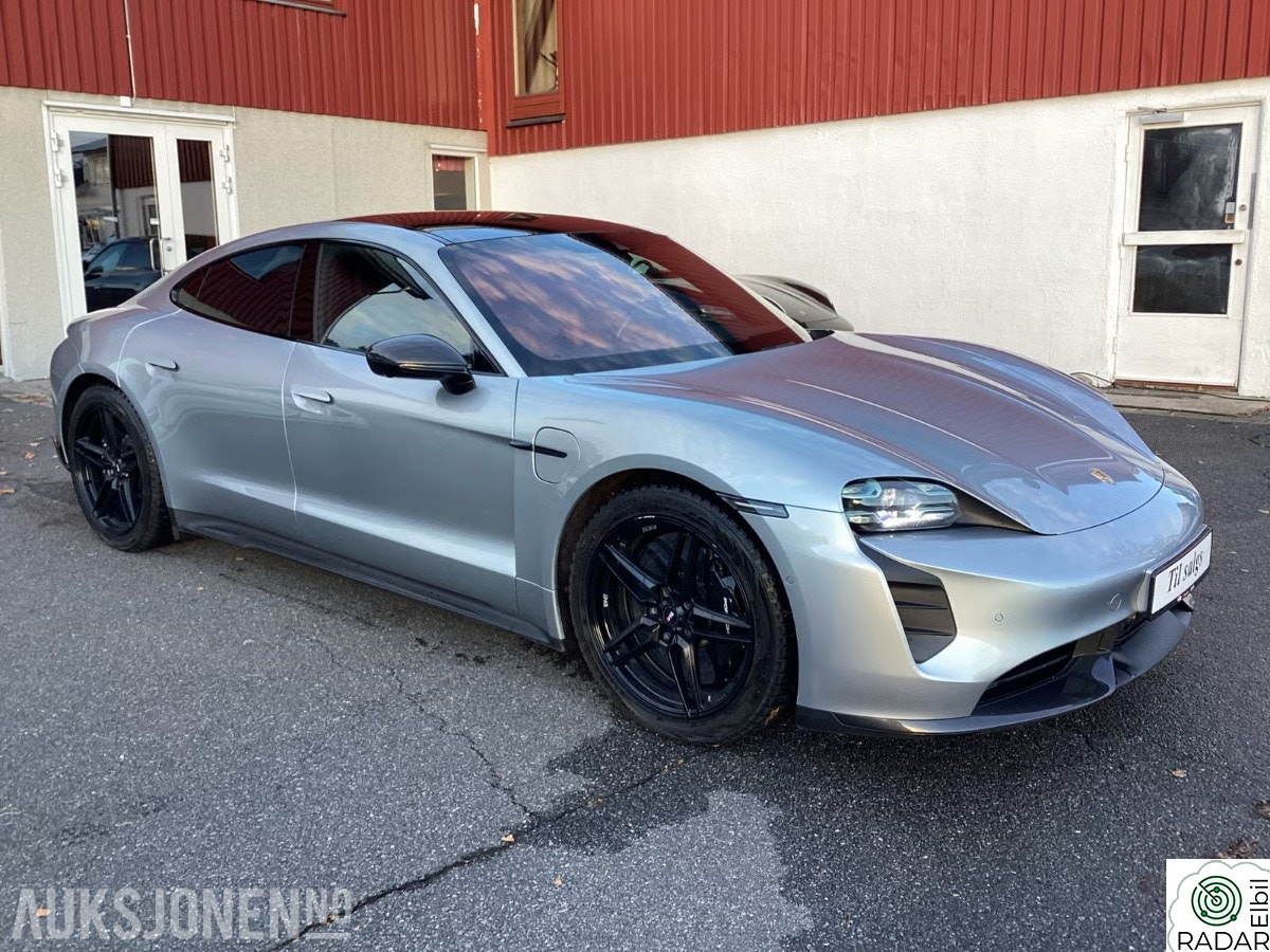 PORSCHE Taycan Turbo S Turbo S