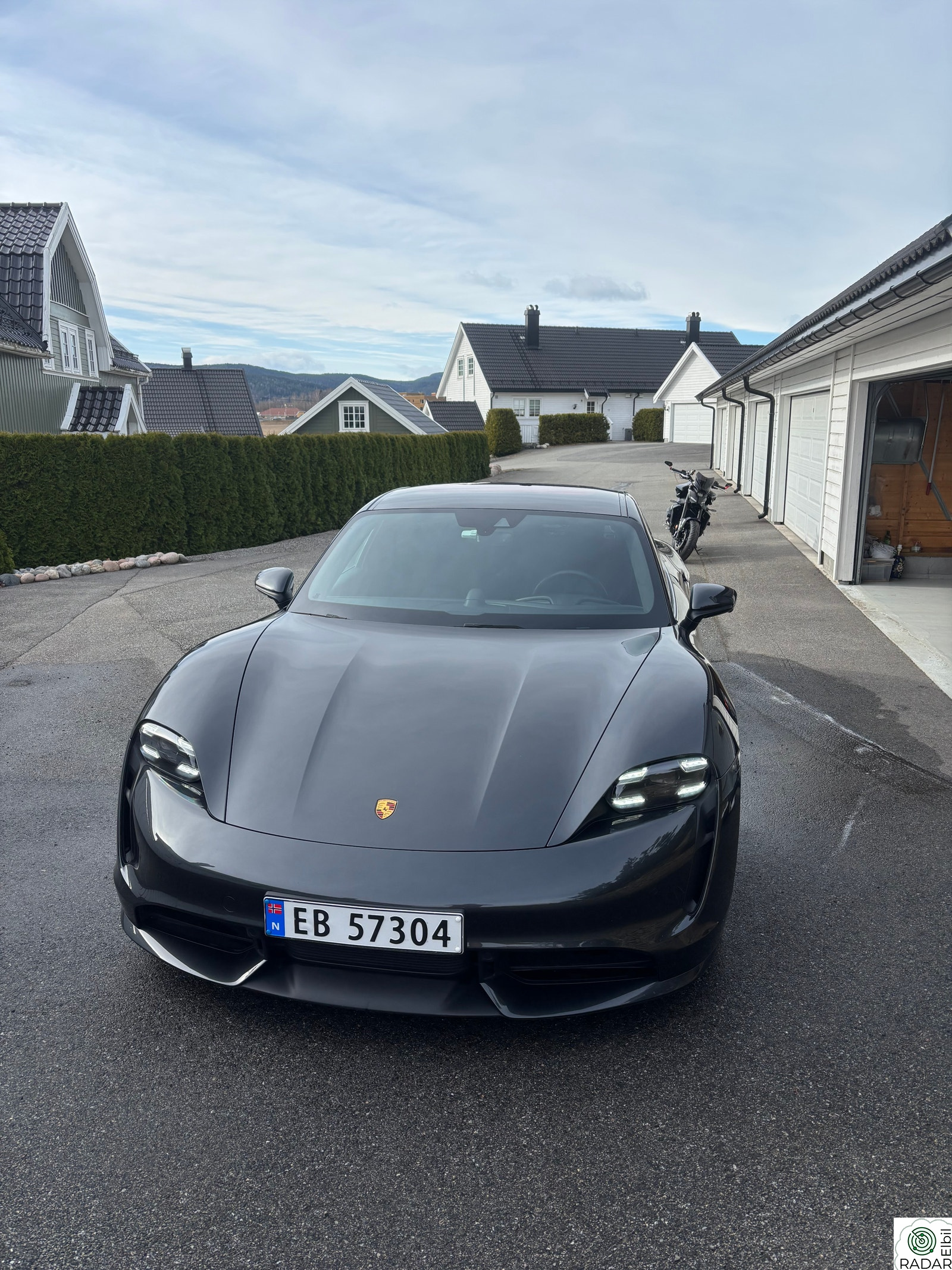 PORSCHE Taycan Turbo Turbo