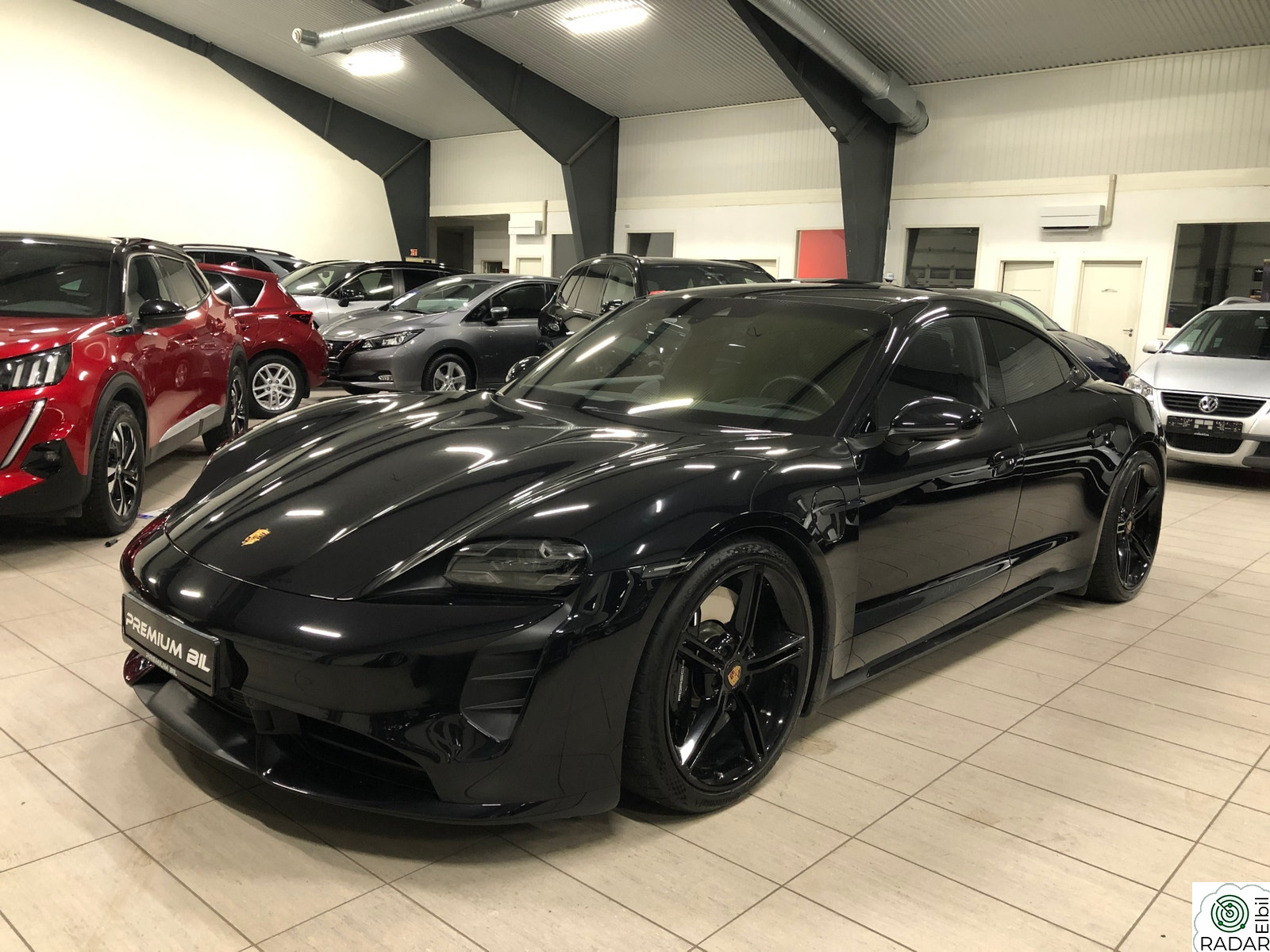 PORSCHE Taycan Turbo TURBO,NIGHT V,SPORT DESGIN,BAKAKSELSTYRING,21"MIS,NORSK