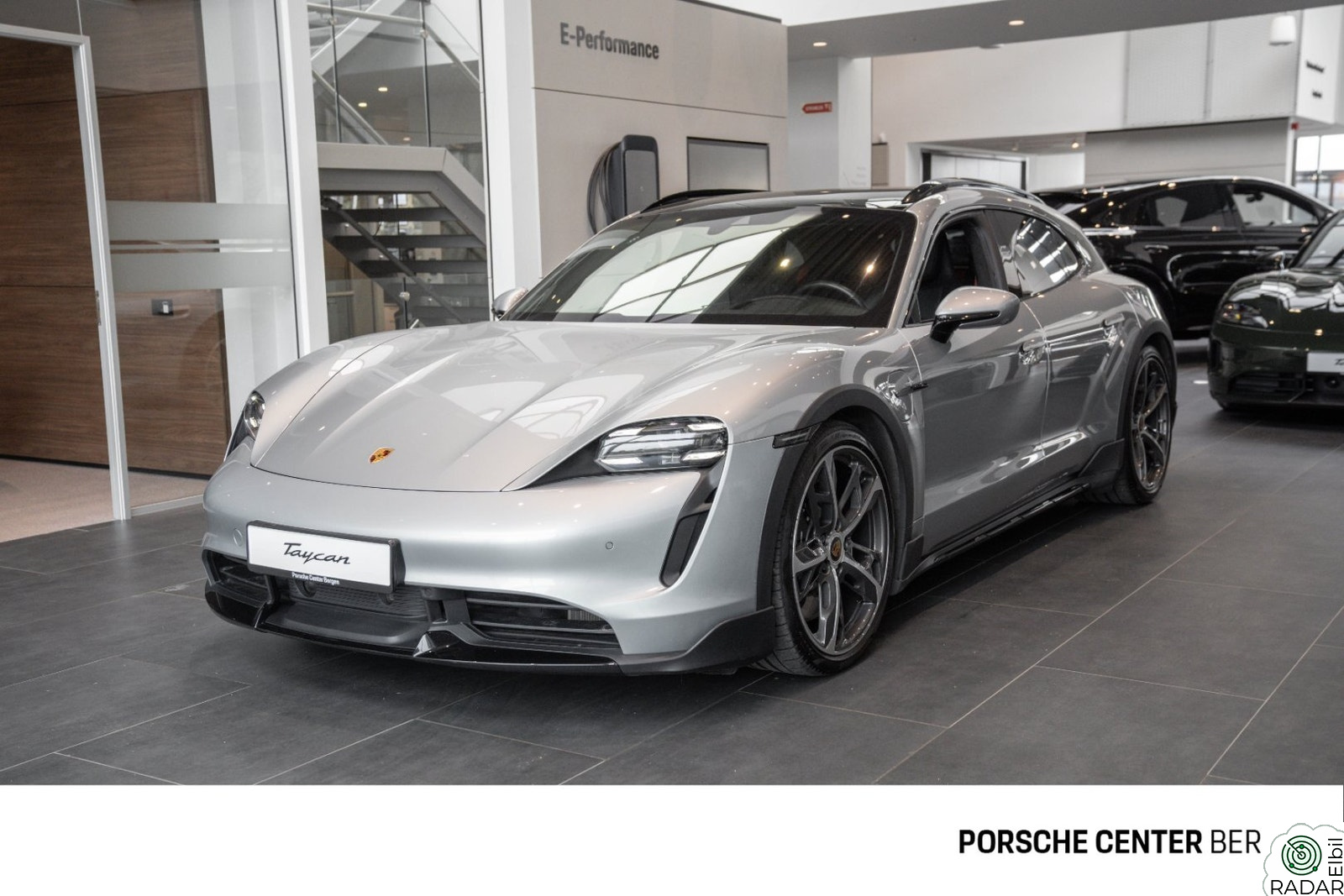 PORSCHE Taycan Turbo Turbo Cross Turismo/Night Vision Assist/Off-Road Design