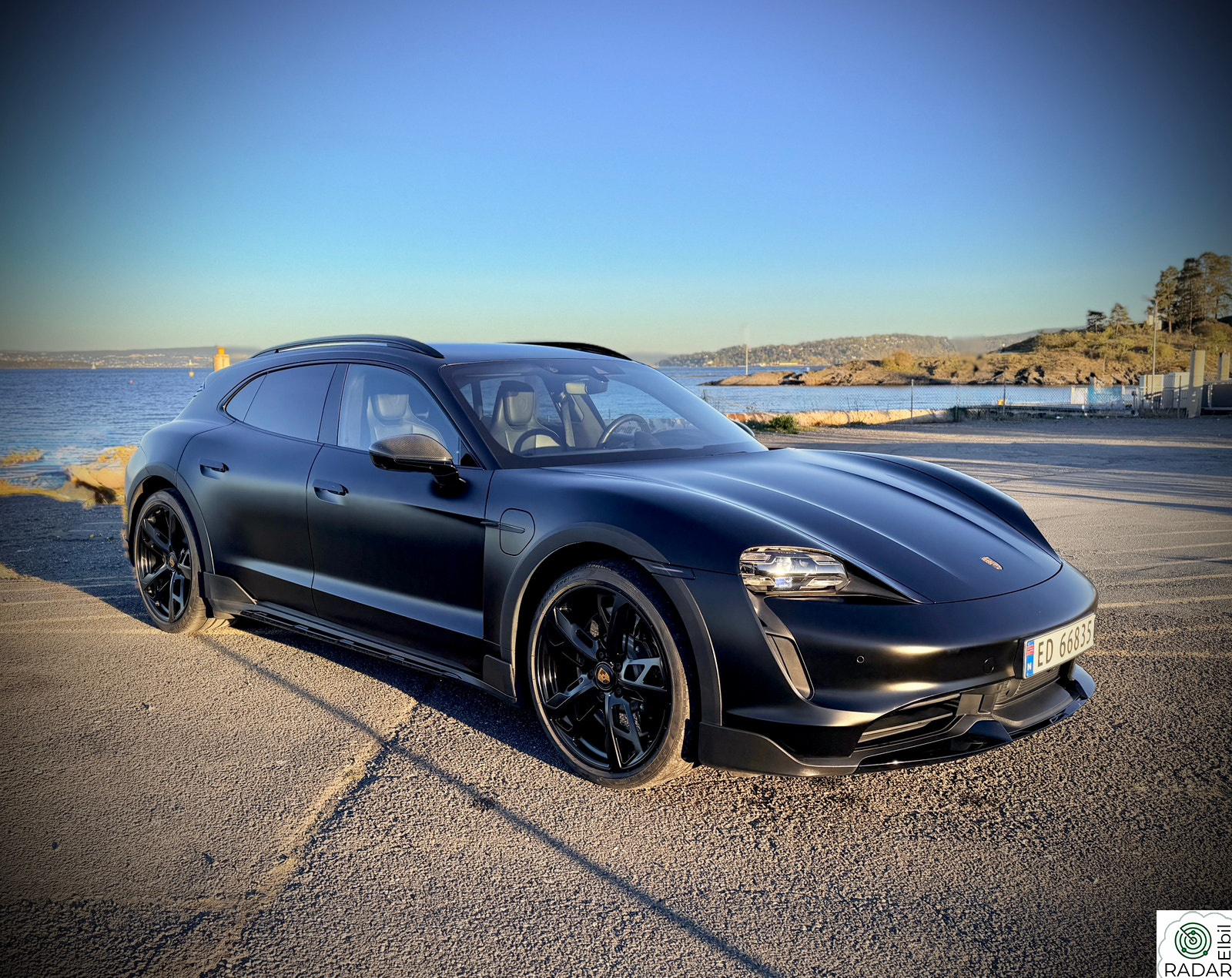 PORSCHE Taycan Turbo Turbo - Burmester/Olea/PDCC/FullPPF/Karbon/RearAxl/HUD