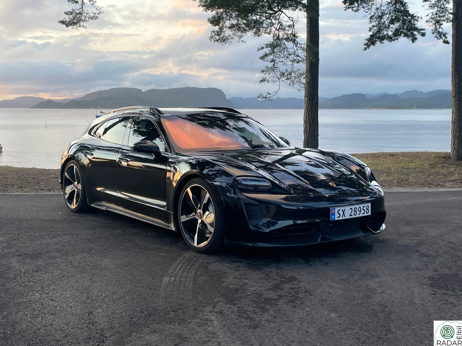 PORSCHE Taycan GTS GTS, Se utstyr!! Burmester, PSCB, PDCC, XPEL, Innbytte