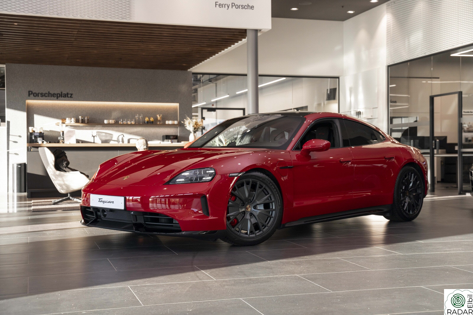 PORSCHE Taycan GTS GTS ActiveRide,HUD,21",Soft-close,360,Bak.aks.sty+++