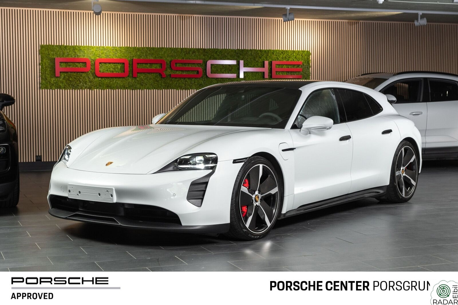 PORSCHE Taycan GTS GTS 457KM ACC SPORT REAR-AXLE RACE-TEX CARBON HUD 360+