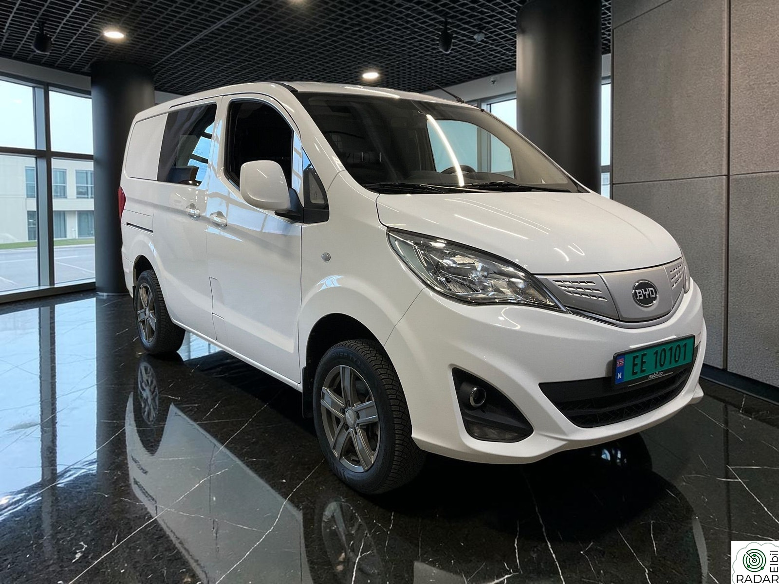BYD ETP3 Pluss 3,5 m3 50 kWh 136hk