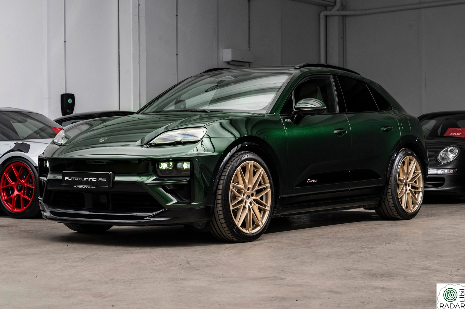 PORSCHE Macan Turbo Turbo 639Hk. 18Vei/Head-Up/2X skjermer/22``/Adaptiv ++