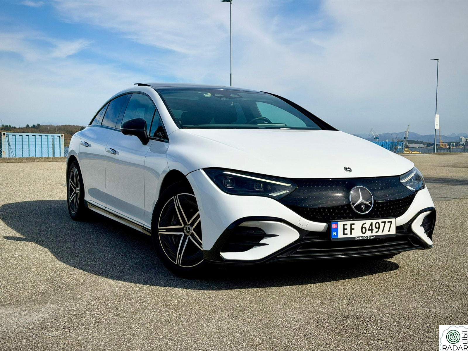 MERCEDES-BENZ EQE 300 Burmeister, skinn, AMG, Night-pakke, aldri hurtigladet