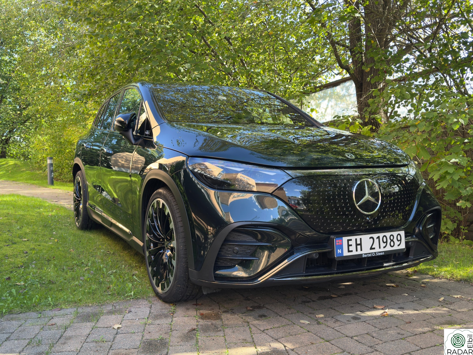 MERCEDES-BENZ EQE 350 4MATIC 350 4Matic | Massasje | Skinn | Head-up | Panorama |