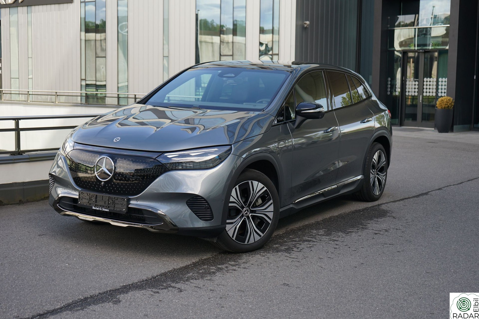 MERCEDES-BENZ EQE 350 4MATIC EQE350 4Matic SUV / Special edition plus