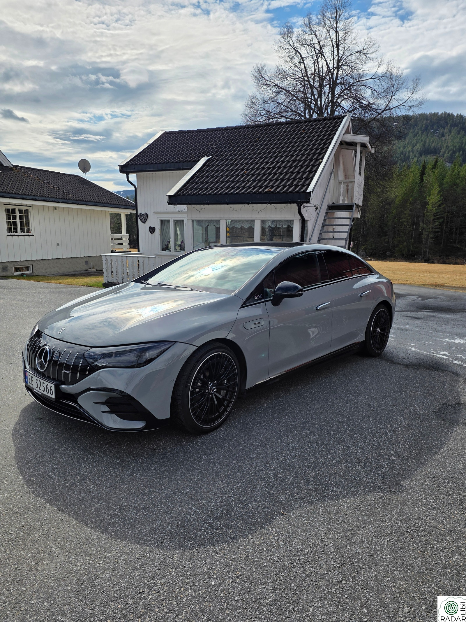 MERCEDES-BENZ AMG EQE 43 4MATIC AMG EQE 43 4MATIC Soltak|Krok|Sportsseter|Acc