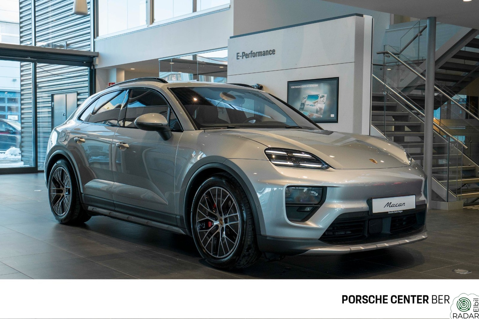 PORSCHE Macan 4S 4S/Rear Axle Steering/Head-Up Display/HomeLink®